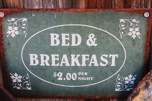 cartel alojamiento cama desayuno