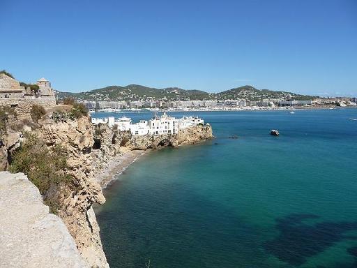 Ibiza ciudad del mar mediterraneo