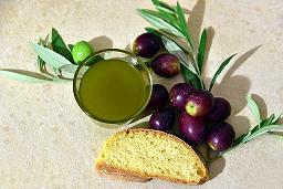 Refranes sobre el aceite y la aceituna