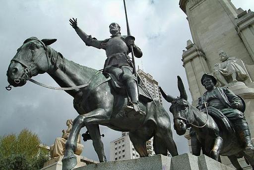 estatuas del Quijote y Sancho Panza