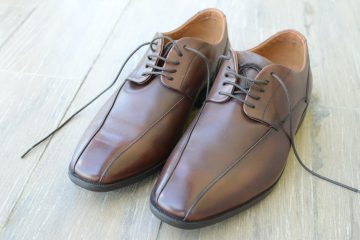 Aquí zapato, aquí no zapato; esto no es trato.