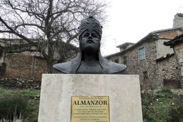 En Calatañazor, Almanzor perdió el tambor.