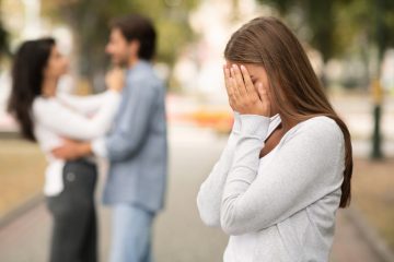 Por hacer bien a mi vecino, hago cornudo a mi marido.