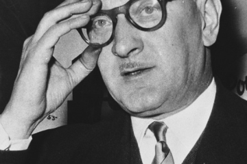 Guy Mollet